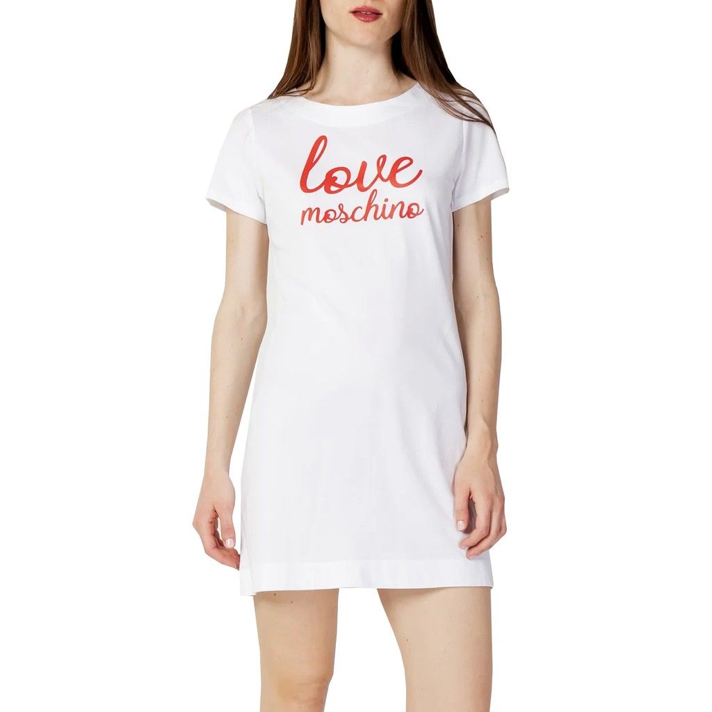 Ladies Love Moschino